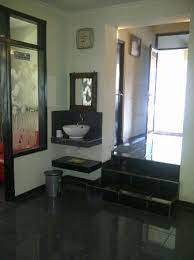 Situated in bandung, this guesthouse is 0.5 mi (0.8 km) from trans studio bandung and within 3 mi (5 km) of chinatown and st. Lobby Picture Of Bantal Guling Gatsoe Bandung Tripadvisor