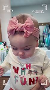 Dada and bye byes.. Cody get your girl!🥹