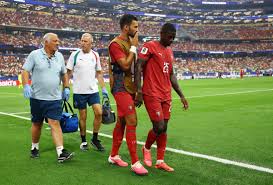 Com dores, Nuno Mendes pede para ser substituído em Portugal x Espanha