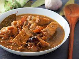 Best served with hot white steamed rice. Paksiw Na Lechon Kawaling Pinoy
