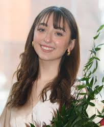 Lincoln High School senior Isabelle Muresan joins 2024 Portland Rose  Festival Court