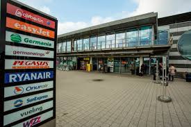 Es handelt sich um einen internationalen flughafen mit mehr als 1.9 mio passagieren pro jahr. Flughafen Dortmund Legt Geschaftsbericht 2014 Mehr Passagiere Weniger Einnahmen Emscherblog Nachrichten Fur Holzwickede