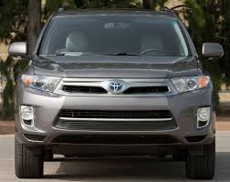 While the highlander hybrid's styling is simple and straightforward, its powertrain feels anything but that. 2012 Toyota Highlander Hybrid