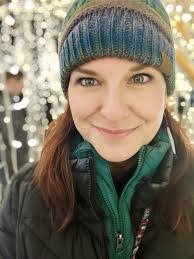 Vanessa Clay's Instagram, Twitter & Facebook