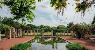 Giardini e paesaggi raccontano la storia: la memoria coloniale nel ...