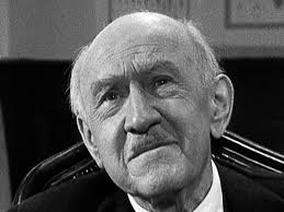 Františiek filipovský dabuje louise de funese v komedii piti piti pa (1970). Komici Na Jednicku Frantisek Filipovsky Ceska Televize