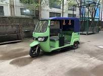 Motor Tuk Tuk Popular 3 Row 8 Passengers Dudu Rickshaw LGP Passenger  Tricycle