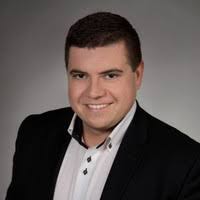 50+ perfiles de «Demel»