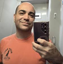 What classic radio is in Royal Tanenbaums?