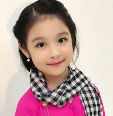 Kết quả hình ảnh cho hinh anh gia dinh be le huynh bao ngoc