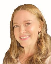 Kaci Smith's Instagram, Twitter & Facebook