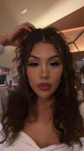 Krystal Leslie Ambriz