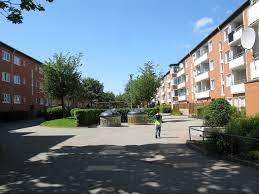 Hitta rätt hjällbo lillgata angered göteborg i sverige. Hjallbo Goteborg 2012 Mapio Net