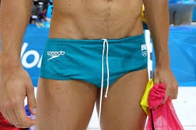 Um Brasileiro Na Terra do Tio Sam: Por que Americanos Não Usam Sunga?