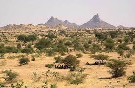 French colonial expansion led to the creation of the territoire militaire des pays et protectorats du tchad in 1900. Tchad Toubous Du Nord Contre Noirs Du Sud Herodote Net