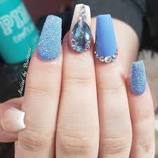 The nails are all light purple but three are covered in glitter and the other two have a beautiful rhinestone design. 36 Best Coffin Nail Designs You Should Be Rocking In 2020