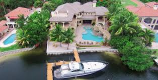 The master bedroom features large size bed and a. Inside Dustin Johnson S Florida Homes He Shares With Paulina Gretzky Including One With Private Island