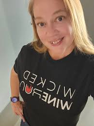 Hi all, two questions... 1. Does anyone know anyone who is interested in  pacing? I have one person for 10-15 miles but that's it. Any distance would  be appreciated. Hoping to finish
