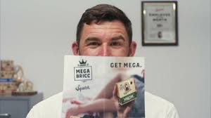 Campaign Trail: Dr. Squatch uses hypnosis to inspire '​​Big Bricc Energy'