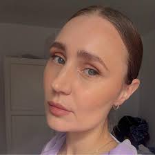 Hi 👋 I am in need of a translator who can come with me in person to court  and translate from Spanish to English or from Spanish to Swedish. This is a