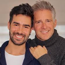 Zeit für hochzeitsvorbereitungen hat er aber dennoch nicht, denn zurzeit steht er in seiner heimat für die tanzshow dancing with the stars auf der bühne. Ndajkvx0th2mym