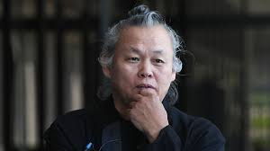 김기덕 사례 외에도 최근 영화계에는 미투 운동을 '용두사미'로 만들려는 시도가 잇따르고 있다. ê¹ê¸°ë ê°ë ë¯¸í¬ ì¬ë°°ì° ìë ìí´ë°°ì í¨ì ì°í©ë´ì¤
