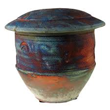 Hand turned wooden memorial, funeral and burial urns that use the beauty and rich color of wood to honor your loved one. Handmade Pottery Pet Urn Raku Fired Pet Cremation Urn Memorial Gallery Pets