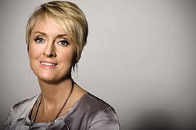 Vicky Beckett's Instagram, Twitter & Facebook