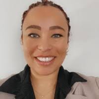 Kelly Orgill's Instagram, Twitter & Facebook