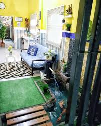 Kolam ikan dari batu alam. 15 Desain Kolam Ikan Di Dalam Rumah Bikin Ruangan Makin Adem