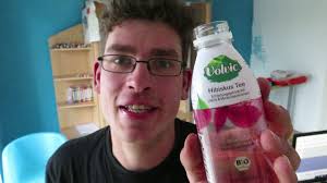 Vergleiche die nährwerte zum niedrigsten und höchsten wert der kategorie: Wie Schmeck Volvic Hibiskus Tee Kleines Story Uber Danone Youtube