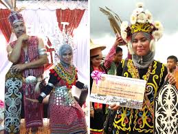 Kamus bahasa iban bahasa malaysia 1989 edition open library. Saya Berasal Dari Johor Suami Iban Betong Sarawak Saya Belajar Bahasa Iban Melalui Cd Lagu Iban Borneodihati Org Laman Socialtainment Borneoborneodihati Org Laman Socialtainment Borneo