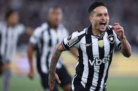 São Paulo encaminha contratação de Artur, do Botafogo