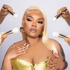 Ebony Marie's Instagram, Twitter & Facebook