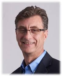 Alex Salmon's Instagram, Twitter & Facebook