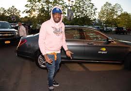 Strong also has several film and tv appearances. Michael Che Net Worth 2021 Wife Girlfriend Quotes Famous People Today