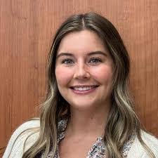 Lisa Schouweiler's Instagram, Facebook & TikTok