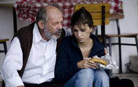 Thoroughly commercial without becoming too cloying. Almanya Willkommen In Deutschland Deutscher Filmpreis