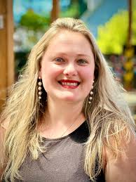 Rachel Porter is the new Executive Director for the West Seattle Chamber of  Commerce