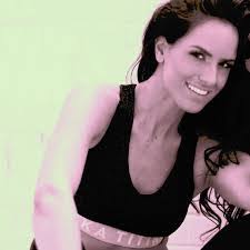 Melanie Mcgregor's Instagram, Twitter & Facebook