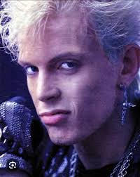 Celebrity crush of a famous guitarist's son