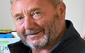 Daniel Panos's Instagram, Twitter & Facebook