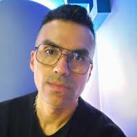 Attention product marketers👇🏽boosting this role, working with amazing  humans.