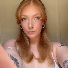 Allyson Broyles and Randall Simmons' Wedding Website