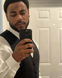 Happy new year 🎆 my Aquarians drop them dates 2/3 mine 🥰