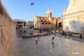 This sunday we had our good friends nick and carter join us for a bbq and then we cooled off at an outdoor water fountain. Pix On Trips Kids Play In A Water Fountain In Rome Italy