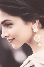 Kajol S Unibrow Deepika Padukone Style Dipika Padukone Deepika Padukone Hot