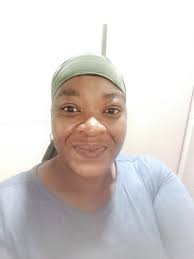 Feminine heart with a love for slow moments , watching the stars,beautiful  evening walks with a beauty of sunset,and kind of connection that feels  divinely intentional I'm the type of remember how