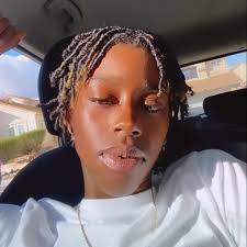 Victoria Nickerson's Instagram, Twitter & Facebook