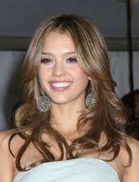 Jessica's has rocked ombre to subtle sunkissed highlights. Jessica Alba S Hair Styles Lovetoknow